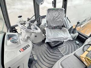 คุณภาพระดับพรีเมียมสำหรับรถตักล้อยางรุ่น 770EX-4WD พร้อมหัวขุด 9 ตัน รับน้ำหนักได้ 2024 คูโบต้า เจซีบี มือสองสภาพดี พร้อมอุปกรณ์เสริม บุ้งกี๋ เครื่องยนต์ - Product Image 4