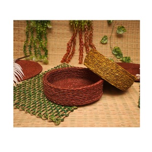 Cesta de hierba Sabai hecha a mano con tejido artesanal rústico para almacenamiento decorativo y Hogar Moderno sostenible ecológico - Product Image 2