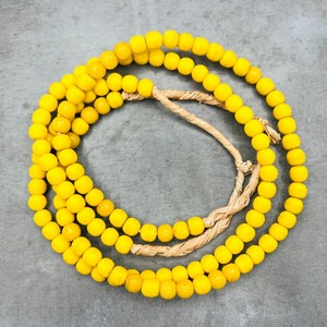 ลูกปัดโปรเซอร์สไตล์วินเทจยุโรป รูใหญ่ 8 มม. สีเหลือง แก้วคริสตัลเช็ก งานฝีมือสำหรับทำเครื่องประดับ VISHAL BEADS - Product Image 2