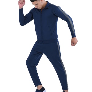 Chándal deportivo de diseño sólido con logotipo personalizado para hombre, chándal informal para correr, chándal deportivo para hombre, chándal de entrenamiento para hombre - Product Image 1