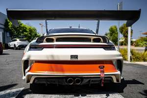 SUPER CLEAN LHD/RHD 2023 PORS-CHE 911 GT3 CUP LISTO PARA SER ENVIADO - Product Image 5