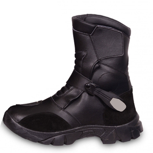 Ensemble de bottes de moto en cuir noir de qualité supérieure pour hommes, fabriquées avec des matériaux de haute qualité et une semelle durable et résistante, forte adhérence - Product Image 4