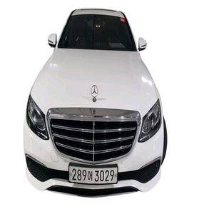 เบนซ์ E-Class W213 E220d 4MATIC Exclusive ปี 2019 สภาพดี รถมือสองจากเกาหลี ขายโดย 300auto Export - Product Image 1