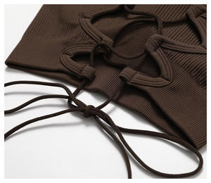 Vêtements de sport personnalisés pour femmes Ensemble 2 pièces haut court à manches courtes et short Ensemble d'entraînement Polyester Élasthanne Ensemble de sport à séchage rapide - Product Image 4