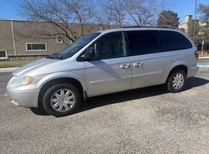 2006 para Town Country Touring Minivan, Furgoneta de Pasajeros, 3.8L V6, Automática de 4 Velocidades, Techo Solar Panorámico, Luces Diurnas LED, Aluminio - Product Image 2