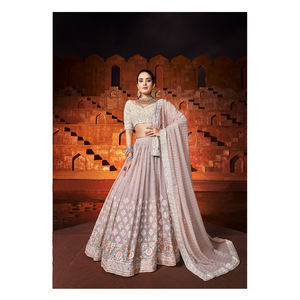 Lehenga Choli-ropa étnica india, ropa para boda y fiesta, trabajo de bordado de secuencia - Product Image 1