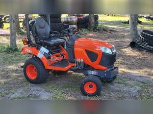 Kubota BX Series 2380รถแทรกเตอร์ล้อขนาดกะทัดรัดใช้สำหรับทุกสภาพภูมิประเทศ4WD ดีเซลที่เชื่อถือได้แบริ่งมอเตอร์เกียร์รวมปั๊มมอเตอร์ - Product Image 2