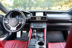 Lexus RC F 2015 Usado, Motor V8 de 467 hp - Product Image 4