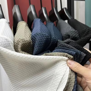 เสื้อยืดคอกลมผู้ชายสำหรับฤดูร้อน ผ้าถัก 100% ผ้าฝ้าย ซักแล้ว ระบายอากาศได้ดี แขนครึ่งตัว แบบเรียบง่าย สบายๆ แห้งเร็ว ลายตัวอักษร - Product Image 5