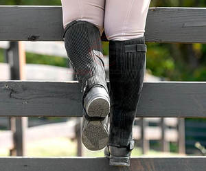 Chaps de cavalier en cuir de vachette pour équitation, demi-chaps et chaps complets, vente en gros |   Équipement d'équitation en cuir véritable - Product Image 4