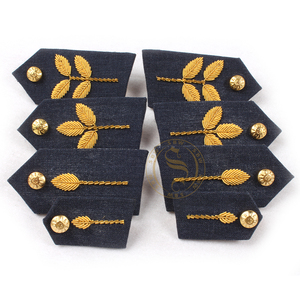 Parche de cuello Gorget cosido personalizado con bordado de lingotes y decoración de diamantes de imitación hecho de tela de fieltro a la venta - Product Image 4