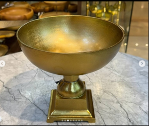 Plateaux de service en métal argenté et doré, bols et plats à motif floral et support en acier inoxydable et laiton - Product Image 3