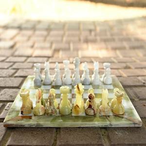 Mesa de Ajedrez de Mármol para Exteriores, Hecha a Mano, Tradicional, Duradera e Impermeable - Product Image 4