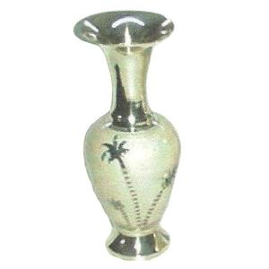 Florero de latón de alta calidad con grabado de acabado blanco y dorado para decoración del hogar Decoración de mesa Florero - Product Image 3