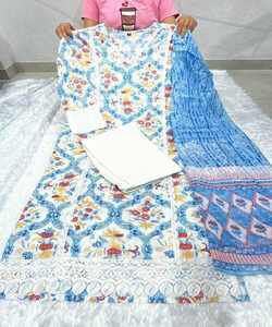 <b>Black</b> Two-piece Apparel with Stylish Embroidered Garment Design Perfect for Modern Ladies Looking for Elegant and Fashionable - Product Image 6