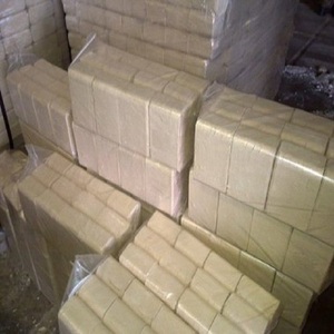 Briquettes de bois rondes de qualité supérieure en sacs de 10kg en stock Commandez maintenant avec livraison rapide Options de prix de gros disponibles - Product Image 4