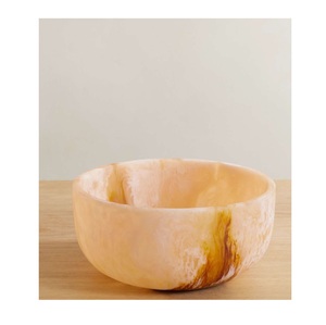 Bol décoratif en résine fabriqué à la main, surface lisse et brillante, look artistique élégant, idéal pour la décoration de la table à manger ou du salon - Product Image 3