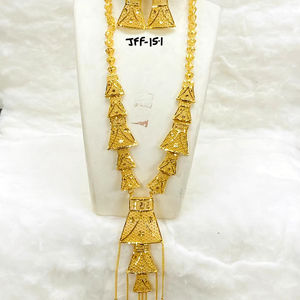 Conjunto de collar de joyería de moda de Dubái chapado en oro de 24K, pendientes, brazaletes, peines, broches, Material de cobre para Bulgaria - Product Image 1