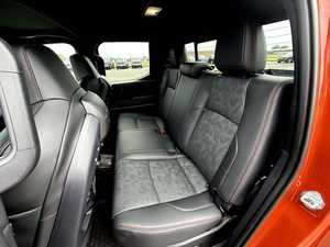 Toyota Tacoma Hybrid TRD Pro HV 2024, Doble Cabina, 4x4, con Llantas de Aleación, Asientos de Cuero, Sistema de Navegación, Arranque Remoto - Product Image 6