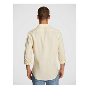 Camisa de Hombre de Manga Larga Contemporánea, Diseñada para un Estilo Versátil en la Oficina, Casual y para el Fin de Semana - Product Image 2