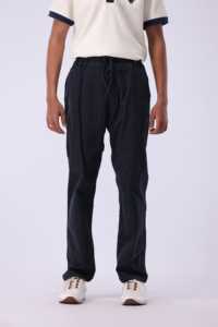 Joggers de hombre transpirables y ligeros con etiqueta privada personalizada, pantalones de chándal ajustados más vendidos, ropa de gimnasio y jogging - Product Image 4