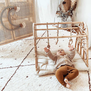 Gymnases de jeu en rotin pour bébé nouveau-né avec jouets et tapis de sol tapis de babygym personnalisés pour les nourrissons - Product Image 5