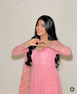 Vestido tradicional de color rosa claro estilo Bollywood con Dupatta en trabajo bordado en tela de microalgodón para ropa de mujer india - Product Image 3