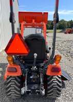 2019er BX2380 Radtraktor 4WD mit Getriebeantrieb, 23 PS Dieselmotor, Schnellwechsler und Ansteckschaufel, 656 Betriebsstunden