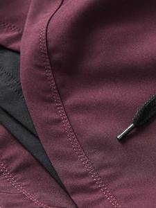 Pantalones cortos informales para correr 2 en 1 para mujer Pantalones cortos tejidos 2 en 1 de color sólido con cierre de cintura elástica Posición del logotipo frontal - Product Image 5
