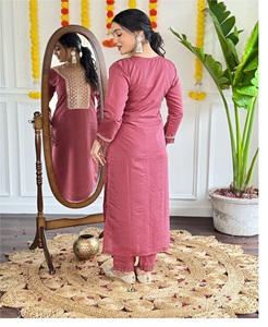 Indian Best Pure Viscose Chanderi Kurti con Pantalón elástico Mujeres Indian Nylon Dupatta para niñas Traje de fiesta disponible - Product Image 4
