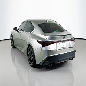 Alerte Offre Exceptionnelle! Superbe Lexus IS 350 F SPORT V6 DOHC Automatique à propulsion arrière, couleur argent, berline de luxe, modèle 2023 - Product Image 2