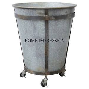 Maceta de metal con alto metal galvanizado, hecha a mano, diseño lujoso, maceta de tamaño personalizado al precio más bajo - Product Image 4