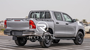 Camioneta Hilux 2023 Modelo SR5, Motor Diésel Turbo, Transmisión Manual, Neumáticos R17, Volante a la Izquierda, 5 Asientos, Interior de Tela, Faros Halógenos - Product Image 6
