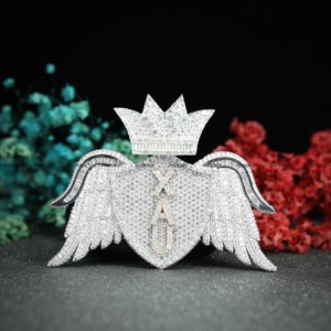 Colgante Personalizado de Doble Capa con Inicial de Moissanita de Phoenix Enterprise, Colgante Hip Hop de Plata 925 de Phoenix Enterprise - Product Image 1