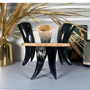 Ensemble de fête corne de Viking avec support style animal pour une utilisation décorative religieuse traditionnelle nordique lors d'occasions spéciales - Product Image 4