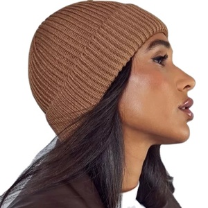Cortavientos de alta calidad, gorro de punto acanalado hecho en Pakistán para invierno, gorro de punto suave y cálido con Cable grueso cruzado - Product Image 1