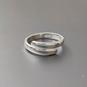 Fashionable Modern <b>Silver</b> <b>Ring</b> (2.8 Grams) Gold Plated Gemstone Cut Stylish Inlay Jewelry Gift for Occasions - Product Image 1