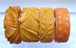 Luxury Epoxy Resin Bangles Glitter Floral Embedded Bracelets for Ladies Bracelet Bangles for Women - Product Image 2