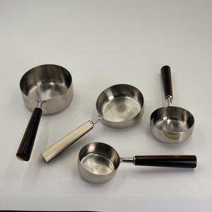 Juego de 4 Tazas Medidoras de Acero Inoxidable Pulido Espejo, Cuchara Medidora para Hornear en la Cocina, Taza Medidora para Café, Leche en Polvo - Product Image 2