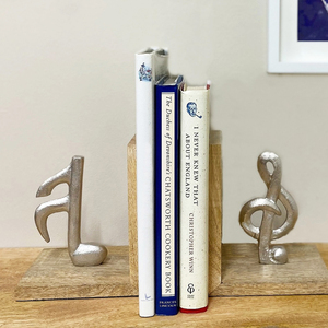 Sujetalibros de metal con escultura de símbolo de música de metal con acabado plateado superventas 2025 a precio mayorista - Product Image 1