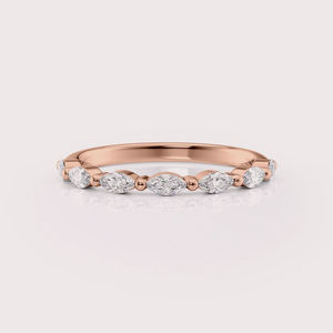 Anillo de banda de oro amarillo/blanco y oro rosa de 18 quilates con diamante de corte marquesa cultivado en laboratorio - Product Image 5