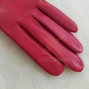Pakistan Made High Quality Leather Winter Fashion <b>Gloves</b> for Unisex Outdoor Casual Use Touchscreen Compatible <b>Wool</b> Lining - Product Image 3