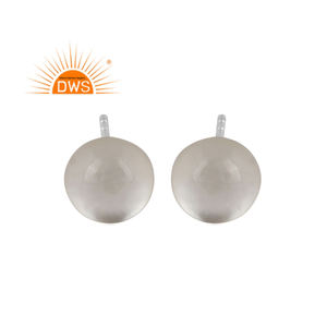 ต่างหูเม็ดเดี่ยวสีเงินสเตอร์ลิงประดับมุกแบบประณีตผลิตตามสั่ง - Product Image 1