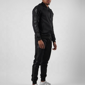 ชุดวอร์มและกางเกงสำหรับผู้ชายชุดวอร์มผ้าโพลีเอสเตอร์สีดำมีซิปสะท้อนแสงโลโก้ออกแบบได้ตามต้องการ - Product Image 5