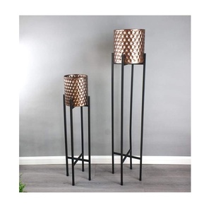 Macetas de metal únicas para decoración de hogar y jardín en diferentes tamaños con varios acabados Macetas y macetas - Product Image 5