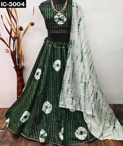 ชุดเลเฮนกาโชลีผ้าไหมชานเดรีพิมพ์ลายบาติกสไตล์อินเดียสำหรับงานแต่งงาน พร้อมขอบลูกไม้และผ้าด้านในสำหรับงานปาร์ตี้ - Product Image 1