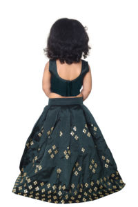 Shoryam Fashion Lehenga Choli noir pour enfants avec broderie miroir |   Dupatta de cérémonie pour filles, style ethnique, longueur au sol, séchage rapide, en filet - Product Image 3