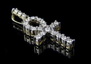 Colgante de diamante de alta calidad para uso diario personalizado Unisex tenis Ankh Cross VVS Moissanite para hombres y mujeres - Product Image 3