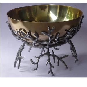 Bol en métal de conception de feuille ronde de vente chaude en aluminium argenté poli finition en laiton pièce d'accent de décor à la maison minimaliste - Product Image 5