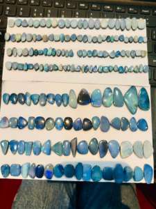 Cabujones dobles de ópalo australiano natural al por mayor, piedras preciosas sueltas azules elegantes para la fabricación de joyas - Product Image 2